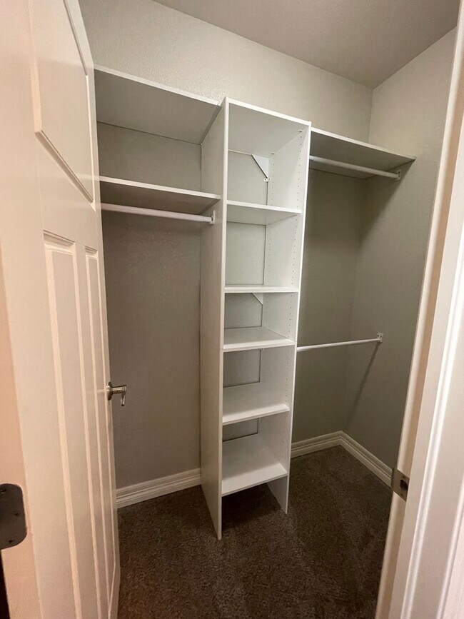 Building Photo - $300 Off 1st Month if Lease Starts by 4/10!