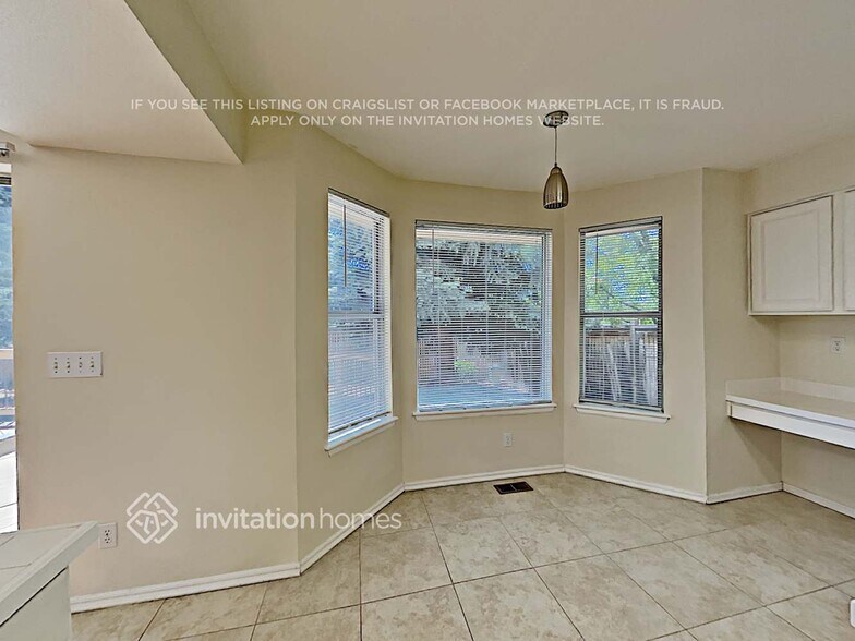Building Photo - 4511 N Blazingstar Trail
