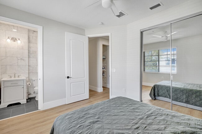 Building Photo - 3600 NW 5th Terrace