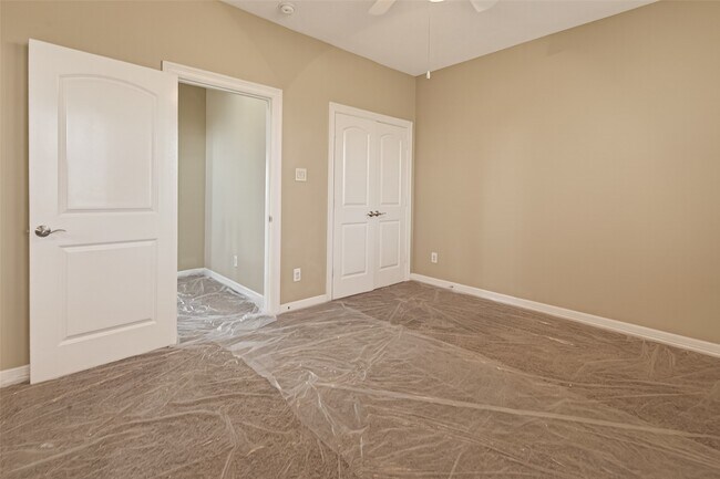 Building Photo - 2063 W 14th 1/2 St