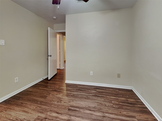 Building Photo - 12406 Westwold Dr