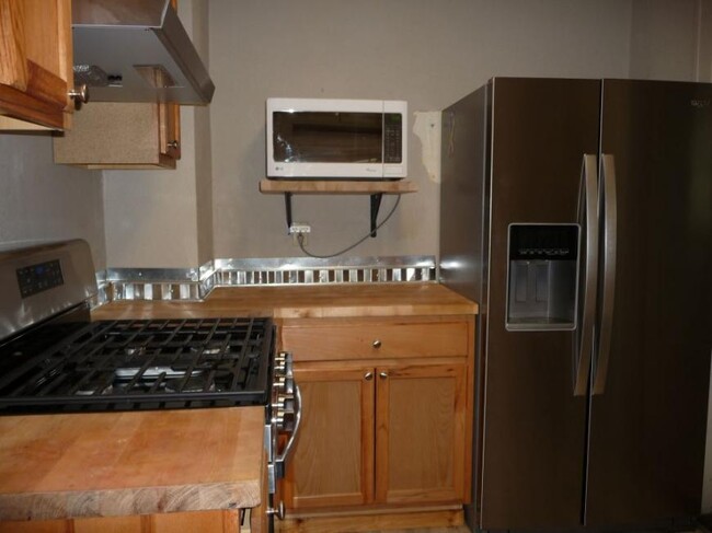 Building Photo - 3 bedroom in Billings MT 59101
