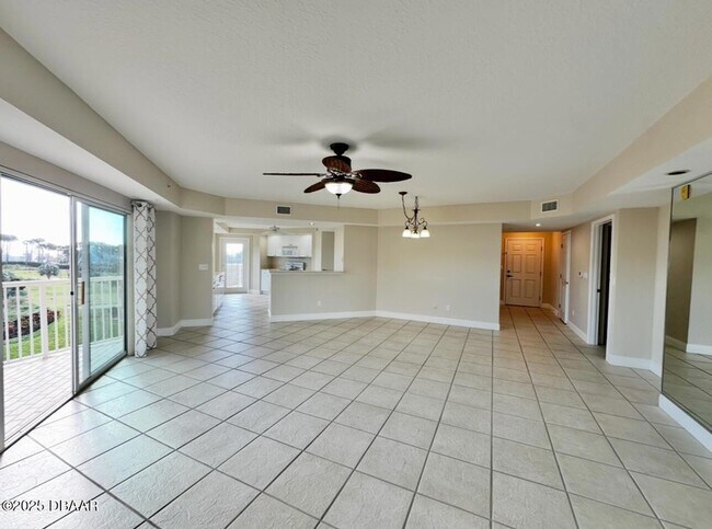 Building Photo - 4670 Links Village Dr