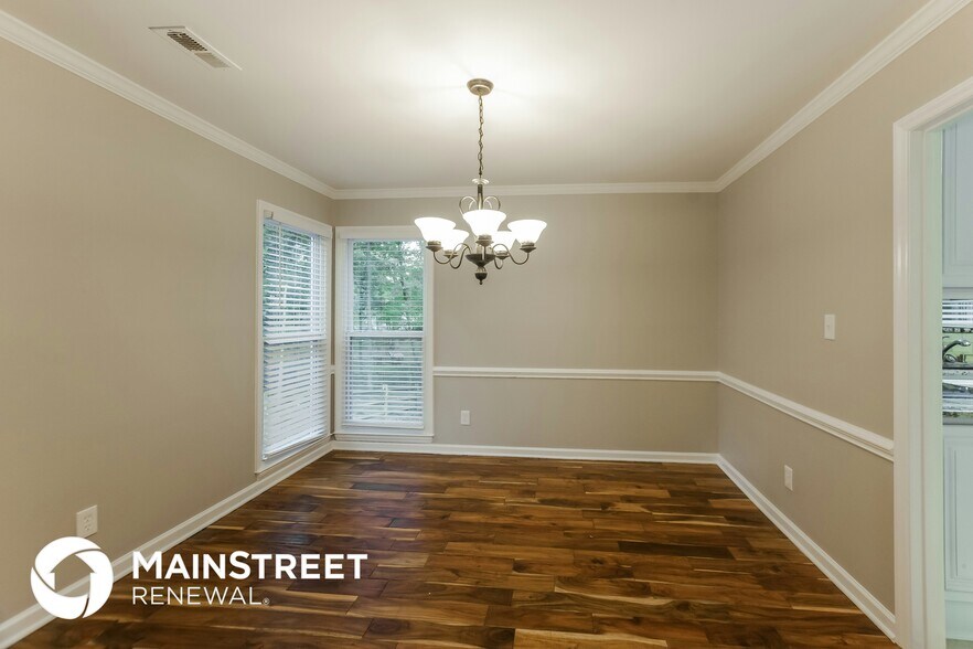 Building Photo - 2331 Hunters Bluff Dr