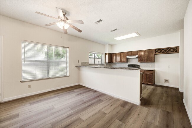 Building Photo - 2338 Bent River Dr