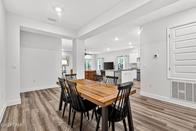Building Photo - 224 Butler Cv