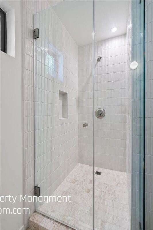 Building Photo - 3181 1/2 Verdugo Pl