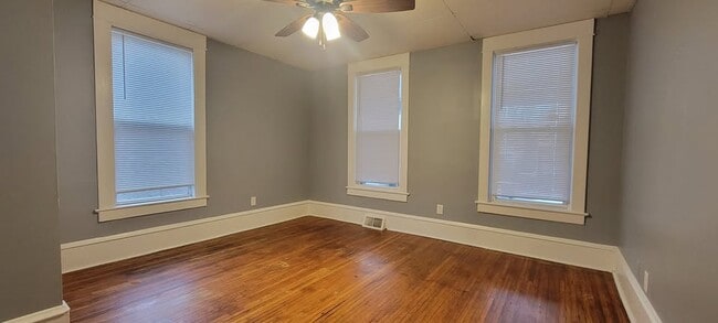 Building Photo - 408 E Jackson St