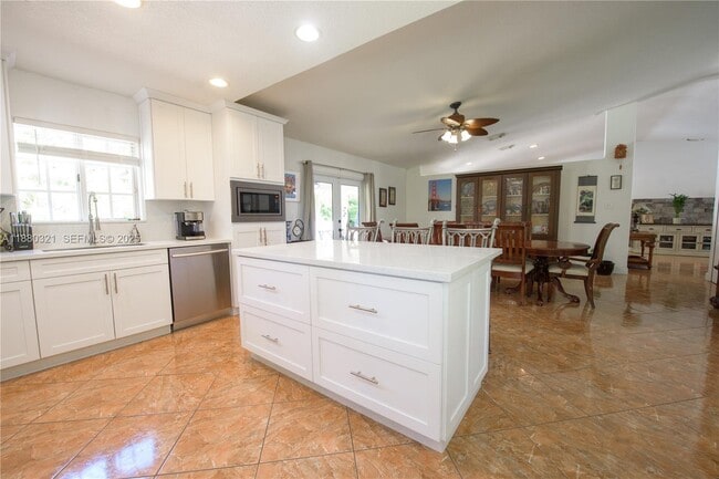 Building Photo - 27651 SW 155th Ave