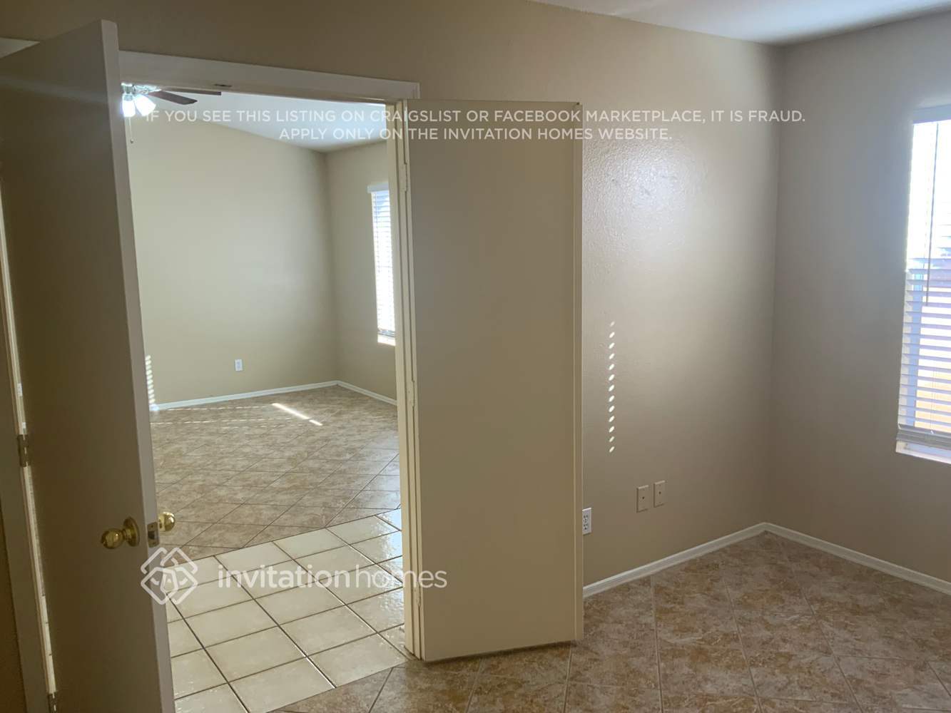 Building Photo - 9212 W Charleston Ave