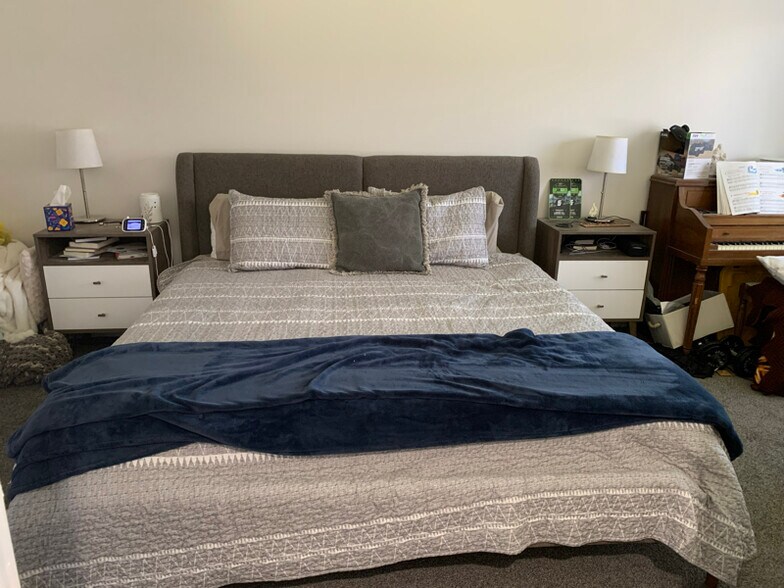 Building Photo - 84 S 100 E