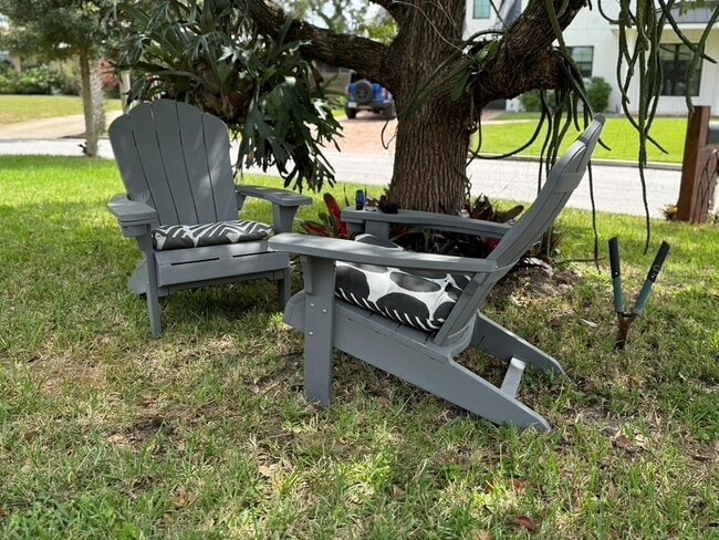 Building Photo - 1815 Barker Dr