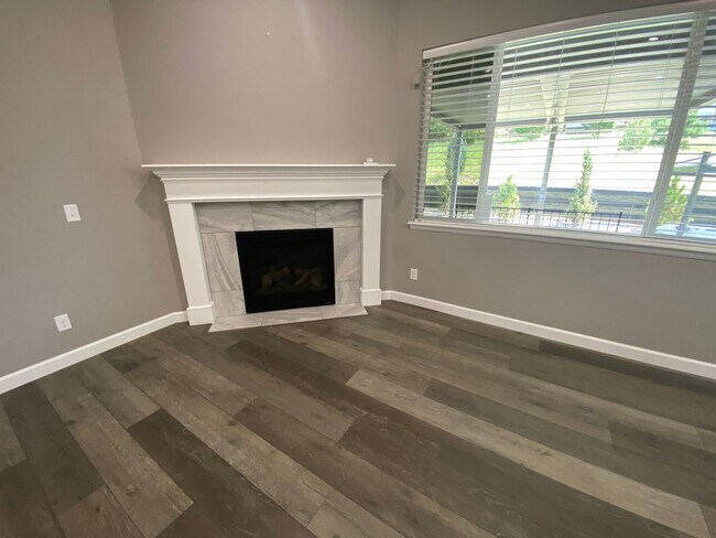 Building Photo - Incredible Home in Parker