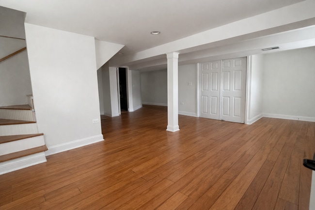 Building Photo - 4259 N Narragansett Ave