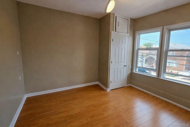 Building Photo - 68-07 59th Dr