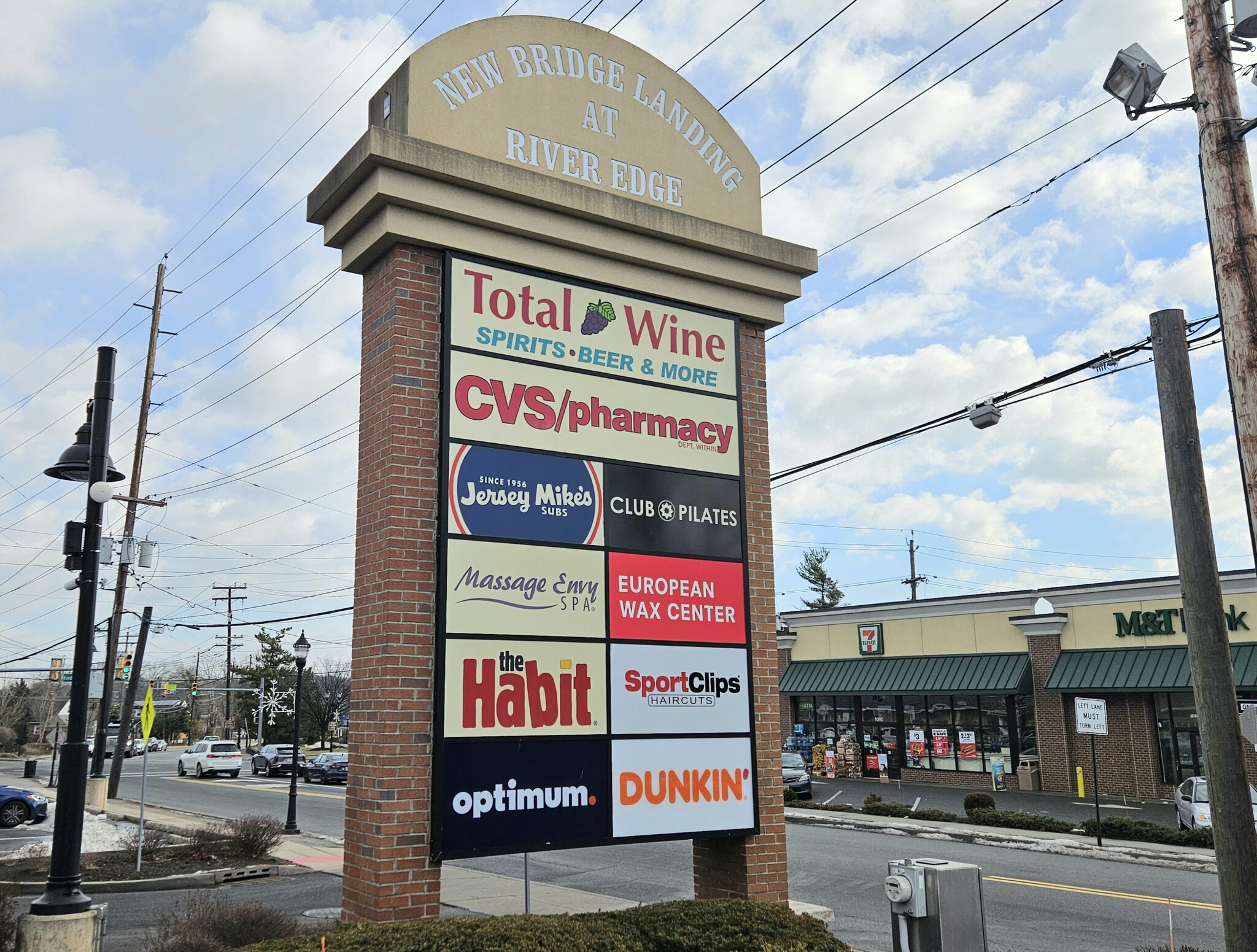 Building Photo - 55 Lakeview St