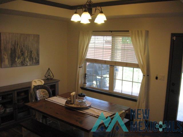 Building Photo - 2101 Northglen Dr