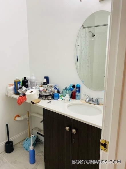 Building Photo - 774 Columbus Ave