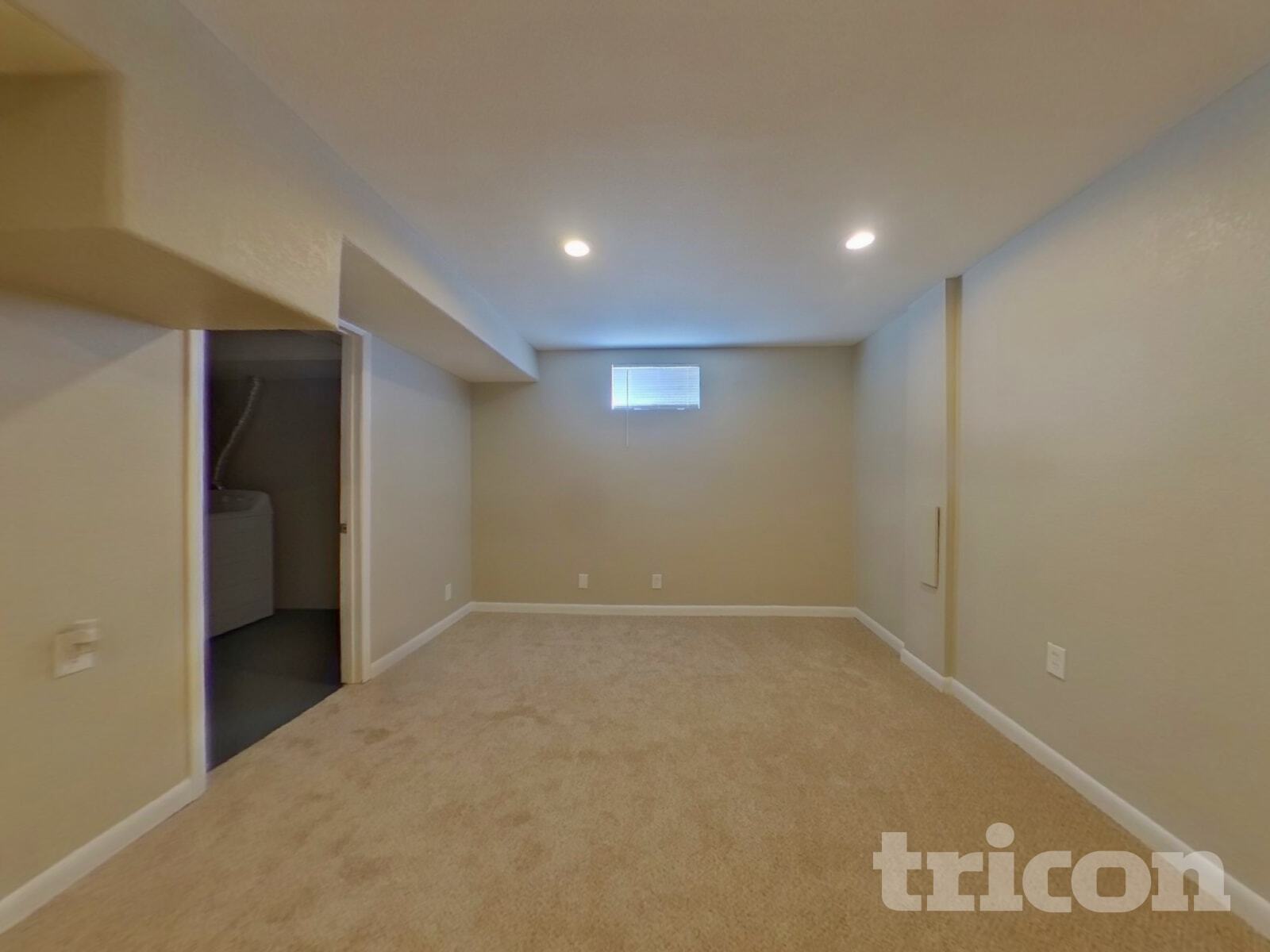 Building Photo - 269 E 109th Ave