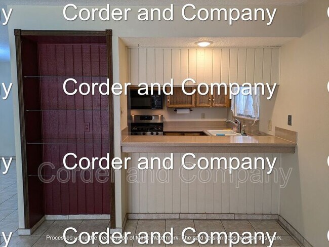 Building Photo - 8804 San Francisco Rd NE