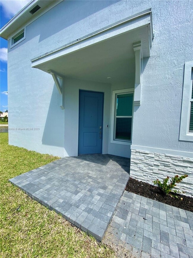 Building Photo - 4163 Lagoon Shore Dr