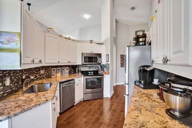 Building Photo - 10256 Andover Coach Cir