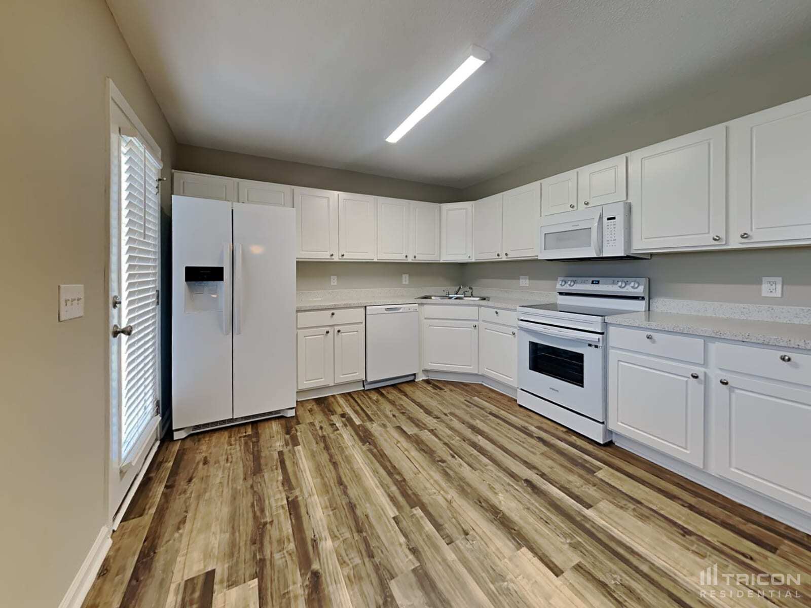 Building Photo - 455 Hunters Crossing Dr