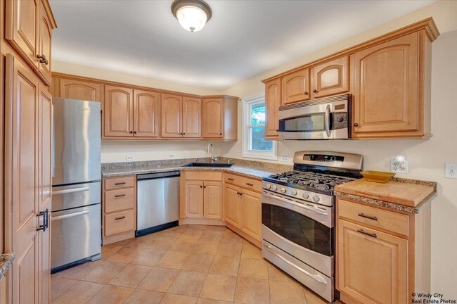 Building Photo - 3008 Blarney Stone Ln