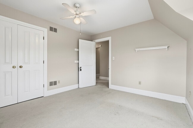 Building Photo - 1 Fox Hill Dr