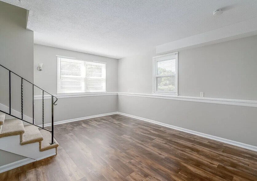 Building Photo - 2625 63rd St