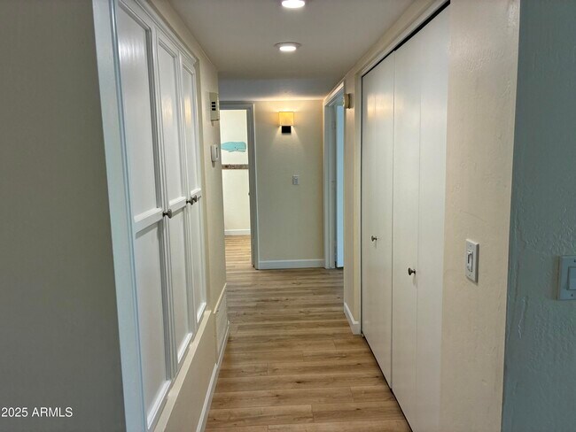 Building Photo - 8437 E San Benito Dr