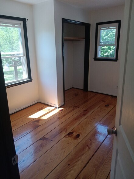 Building Photo - 166 Pleasant Ridge Rd