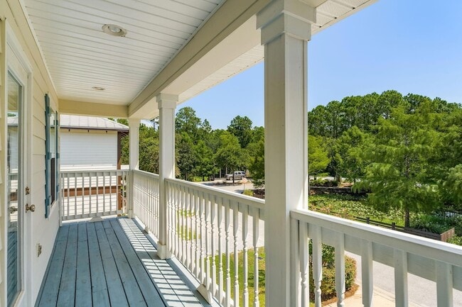 Building Photo - 163 Mosaic Oaks Cir