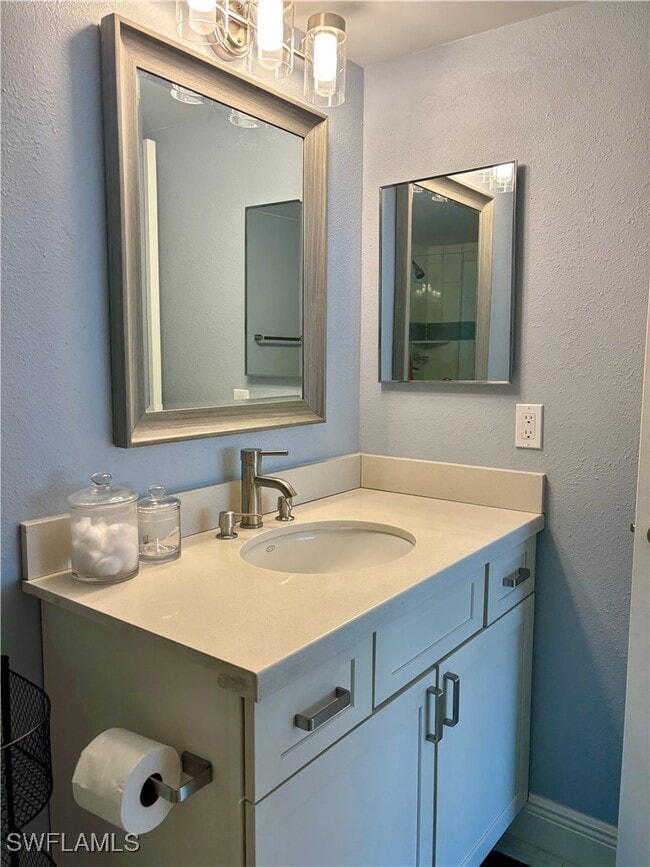 Building Photo - 800 Meadowland Dr