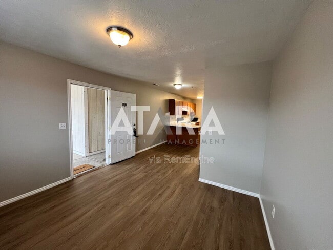 Building Photo - 4990 W 4850 S