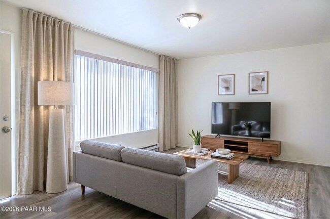 Building Photo - 3170 N Tani Rd