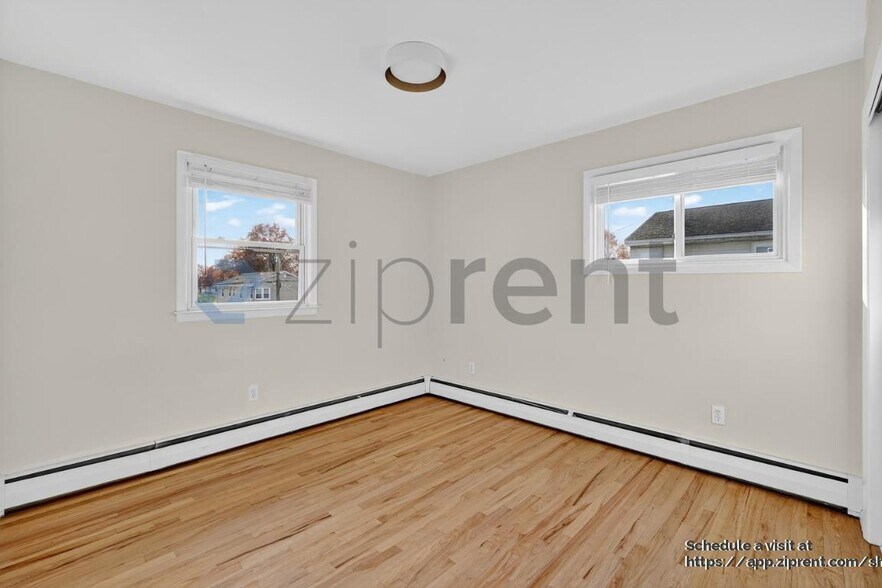 Building Photo - 68 Lyman Rd