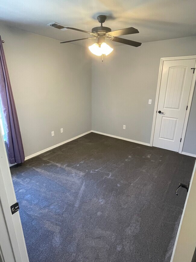 Bedroom 3 - 6813 Fanchun St