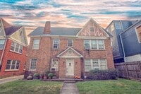 Building Photo - 1818 Calumet St