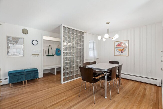 Building Photo - 171 Brackett Rd