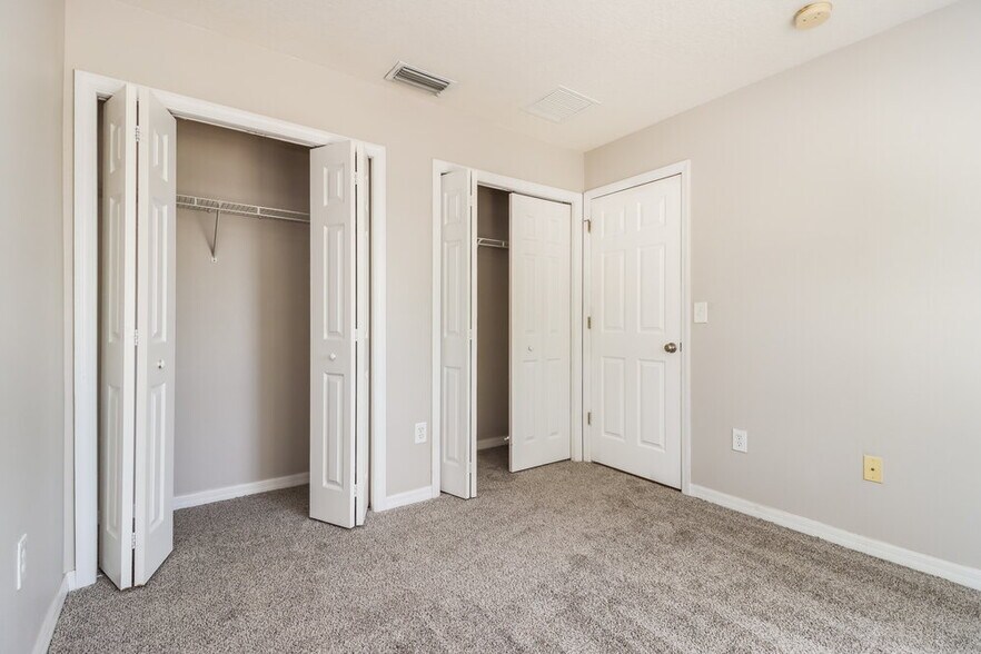 Building Photo - 6355 Desert Peace Ave