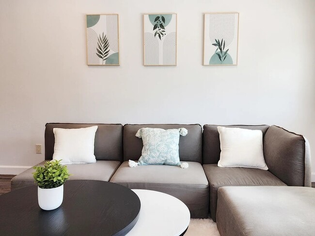 Building Photo - 18942 E Smiley Dr