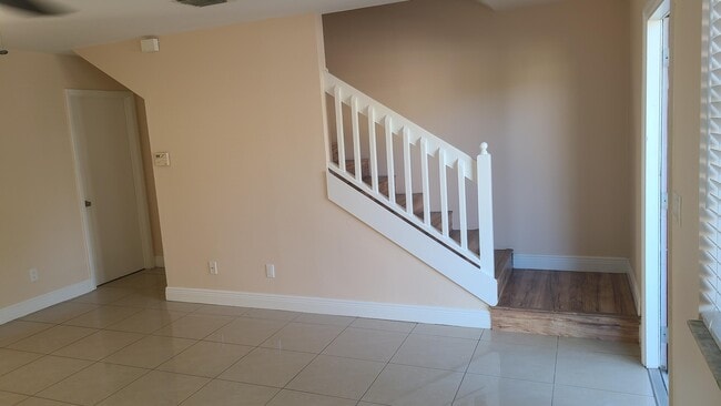 Building Photo - 1803 Wharf Ln