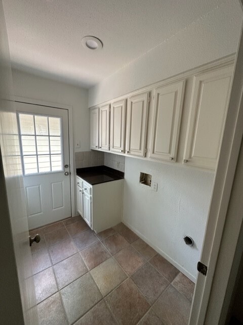 Building Photo - 12800 Briar Forest Dr