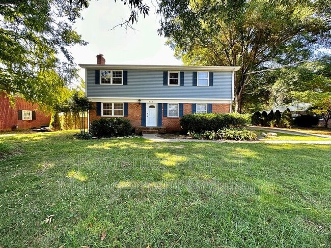 Primary Photo - 510 Shore Rd