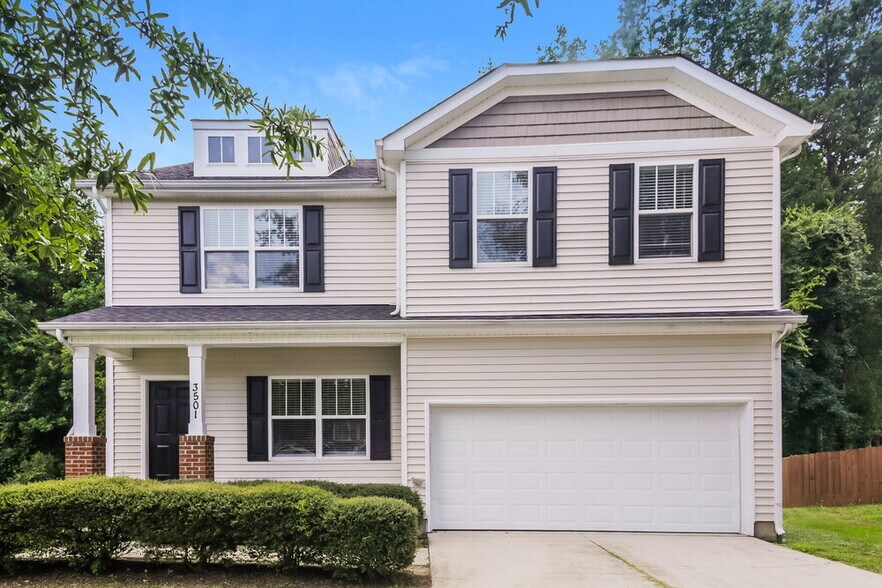 Primary Photo - 3501 Pinkham Way
