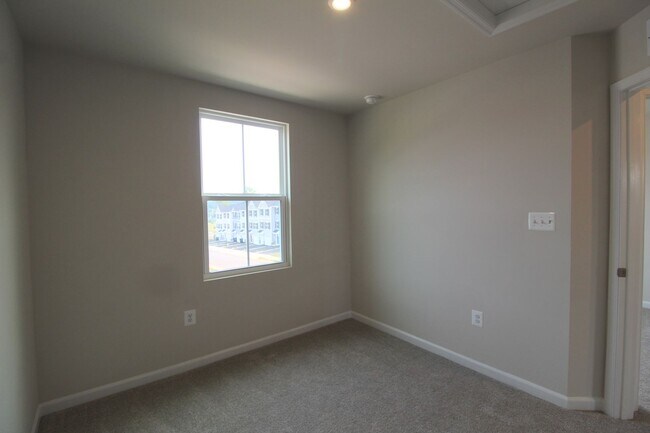 Building Photo - 34 Apple Wood Ln