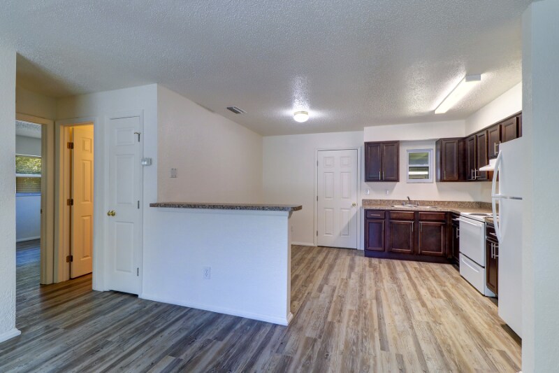 Building Photo - 5345 Laurel Pl