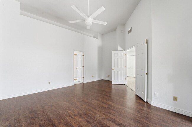 Building Photo - Welcome to this stunning 3-bedroom, 2-bathroom home in the heart of Scottsdale, AZ