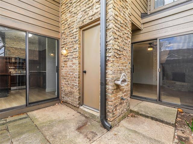 Building Photo - 333 Melrose Dr